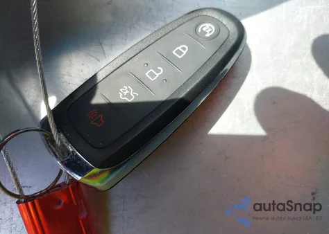 2015 Ford Taurus Limited z USA, uszkodzony, nr VIN 1FAHP2F84FG141490